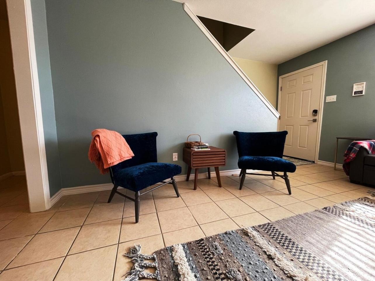 קולג' סטיישן Brilliant & Beautiful Bnb Apartment! B מראה חיצוני תמונה